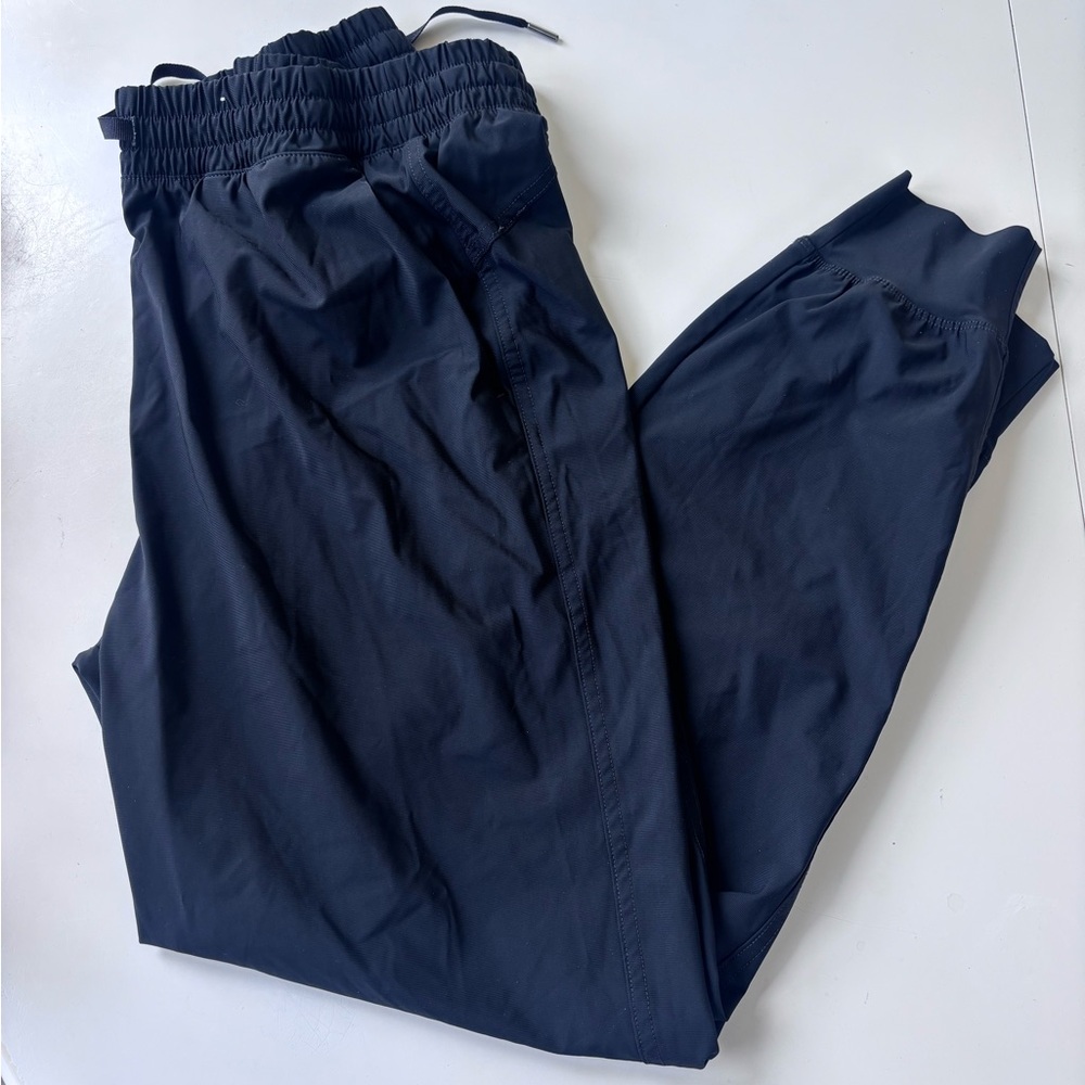 Old Navy Sleektech Joggers Women’s Small Black